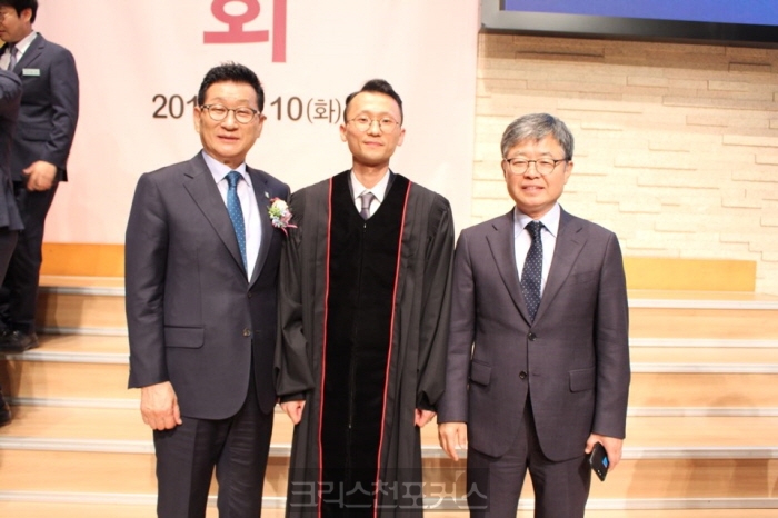 전계헌 총회장 두 아들 목사 안수로 삼부자 목사 경사